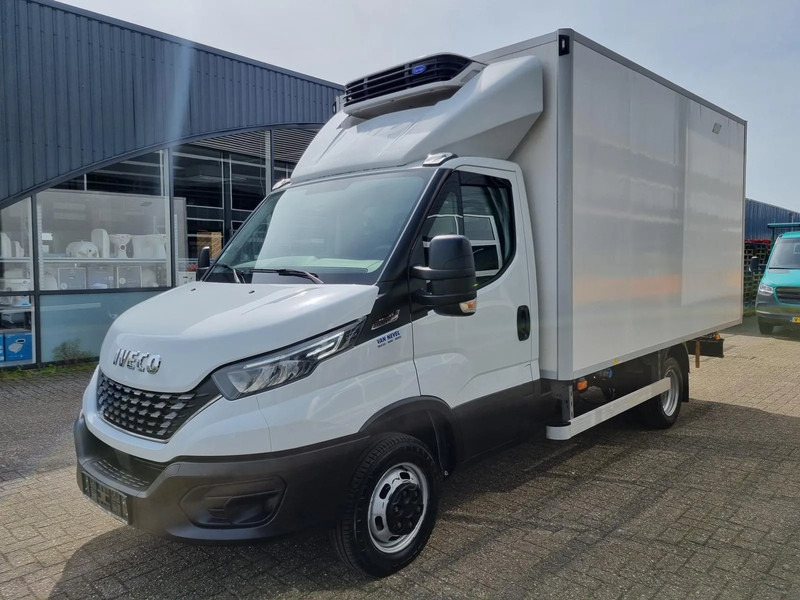 Iveco Daily 35C18HiMatic/ Kuhlkoffer Carrier/ Standby - Utilitaire frigorifique: photos 5