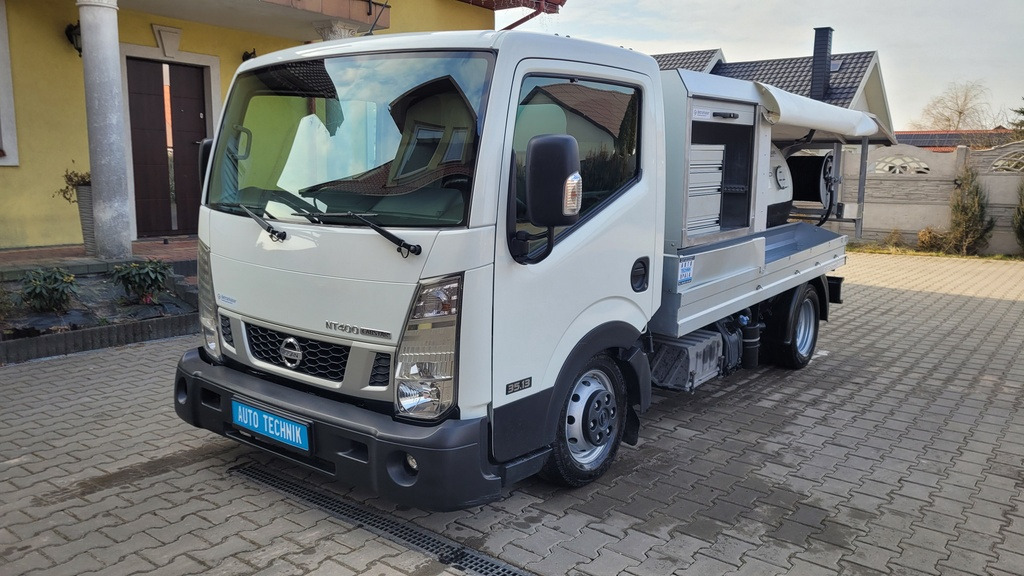 AUTO TECHNIK - Véhicules de voirie/ Spéciaux undefined: photos 1