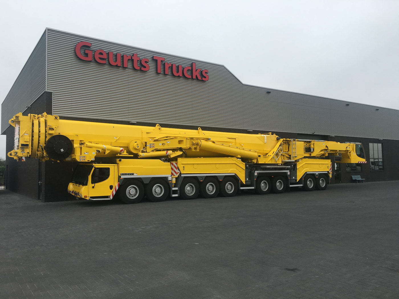Geurts Trucks B.V. - Tracteurs routiers - grue undefined: photos 17