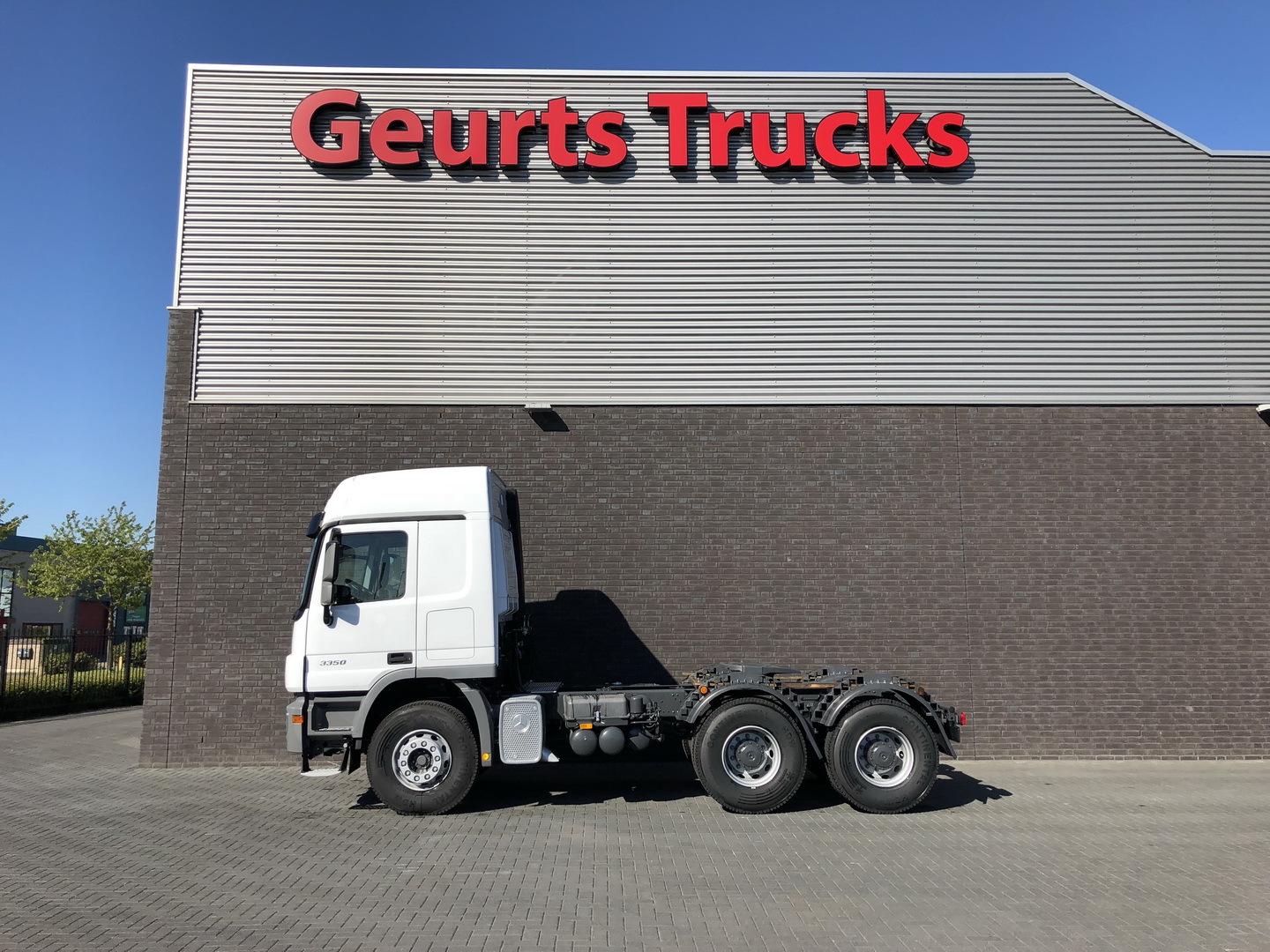 Geurts Trucks B.V. - Tracteurs routiers - grue undefined: photos 34