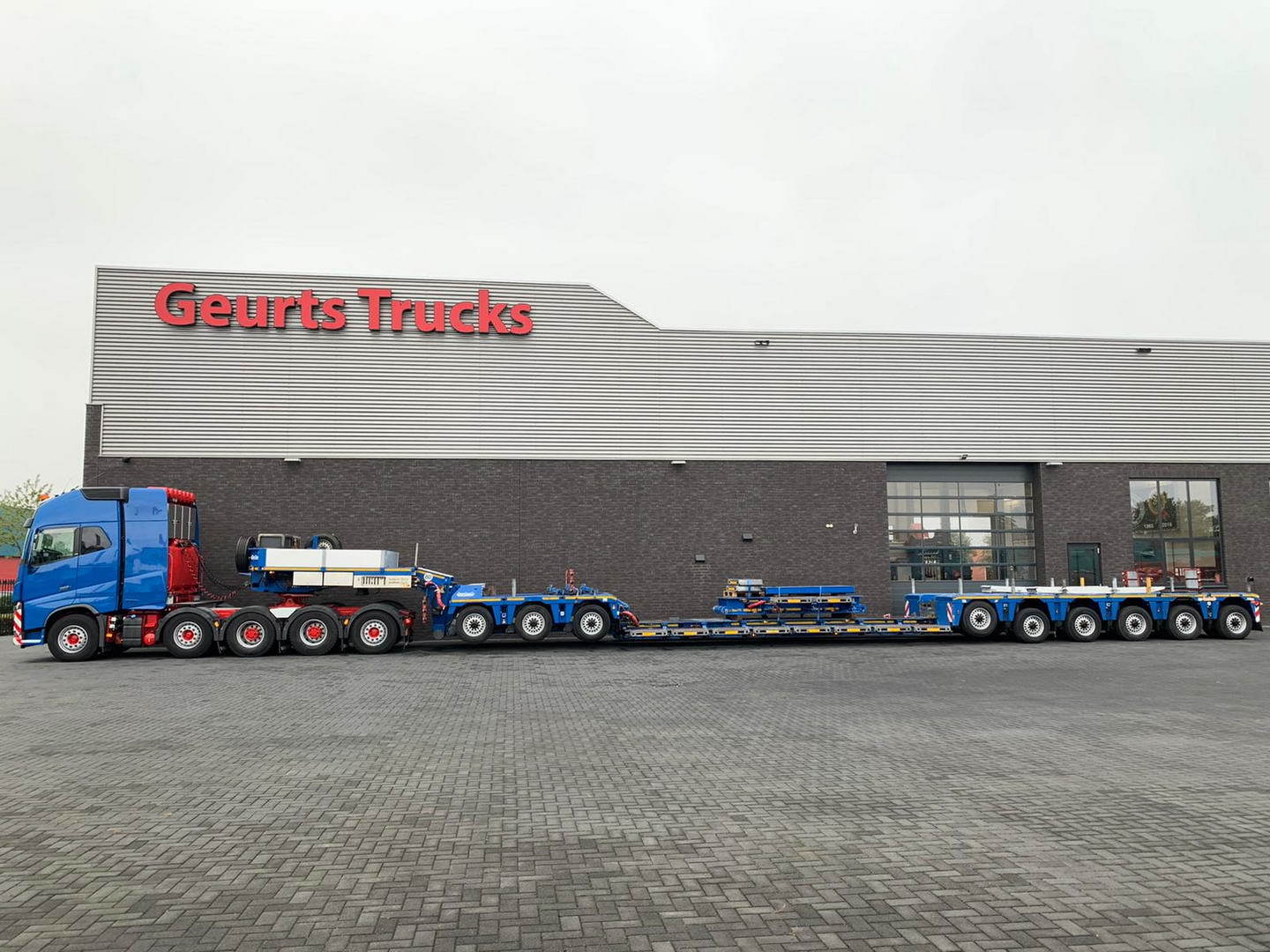 Geurts Trucks B.V. - Tracteurs routiers - grue undefined: photos 36