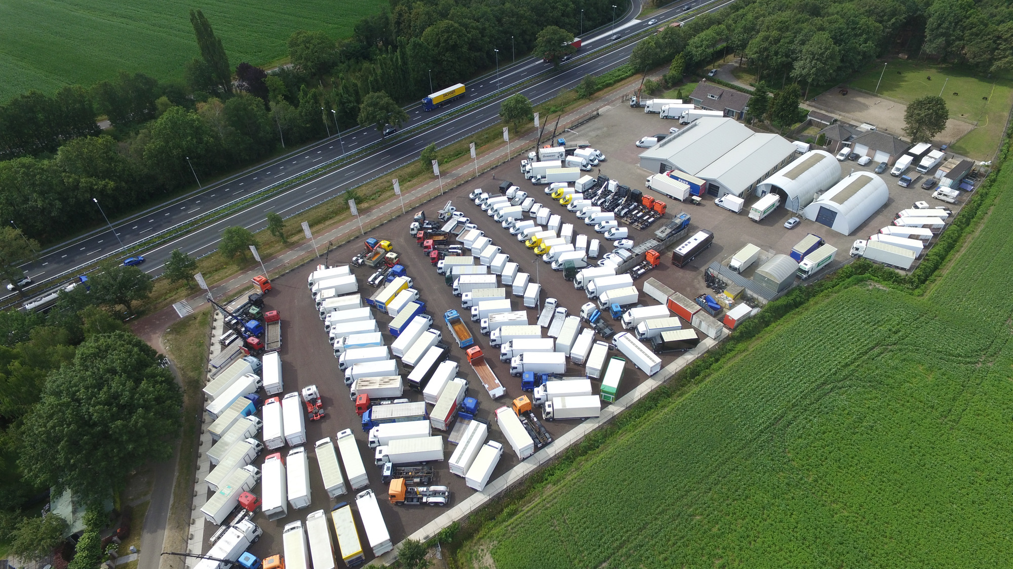 COPPENS TRUCKS BV undefined: photos 3