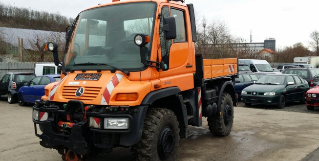 1&1 - Automobile - Véhicules de voirie/ Spéciaux - Année: 1995, 4x2 undefined: photos 1