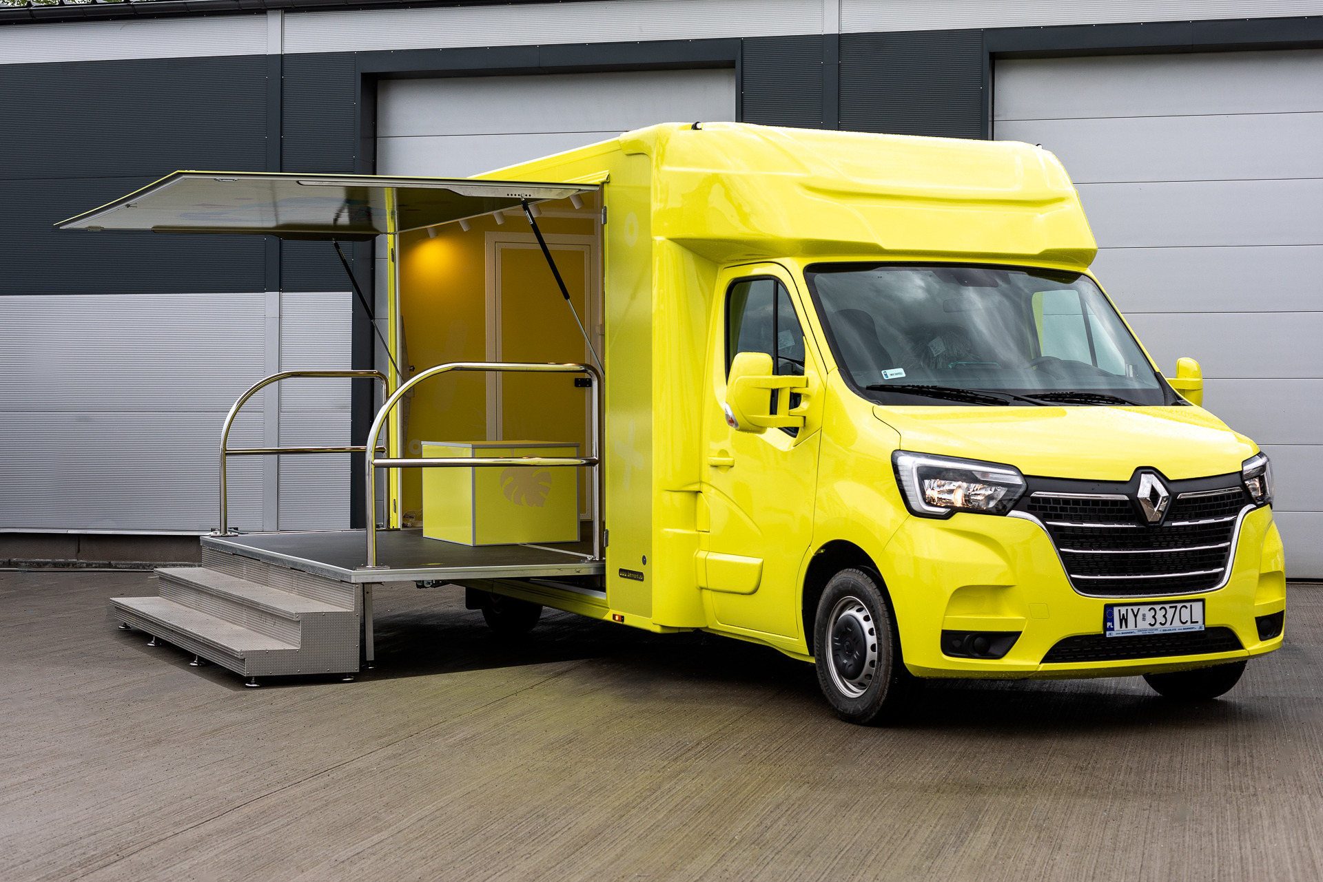 IDEX Denys Kharlamov - Annonce de vente undefined: photos 3