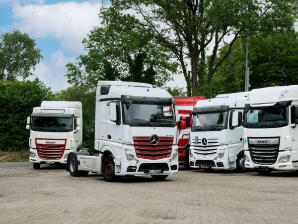 Hesselink Trucks B.V. undefined: photos 2
