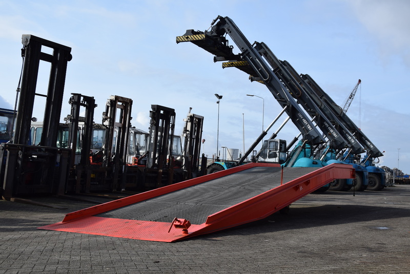 MTC Forklifts b.v. - Matériels de manutention LINDE R - électrique undefined: photos 6