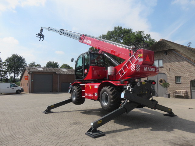 Jur Soetendaal - Engins de chantier - Année: 2015 undefined: photos 3