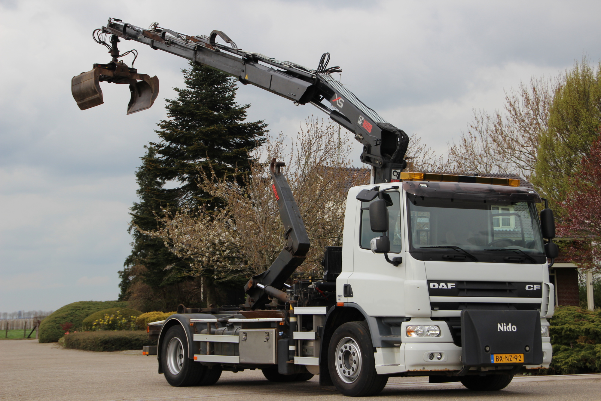 Handelshuis Deko BV - Véhicules utilitaires MERCEDES-BENZ undefined: photos 3