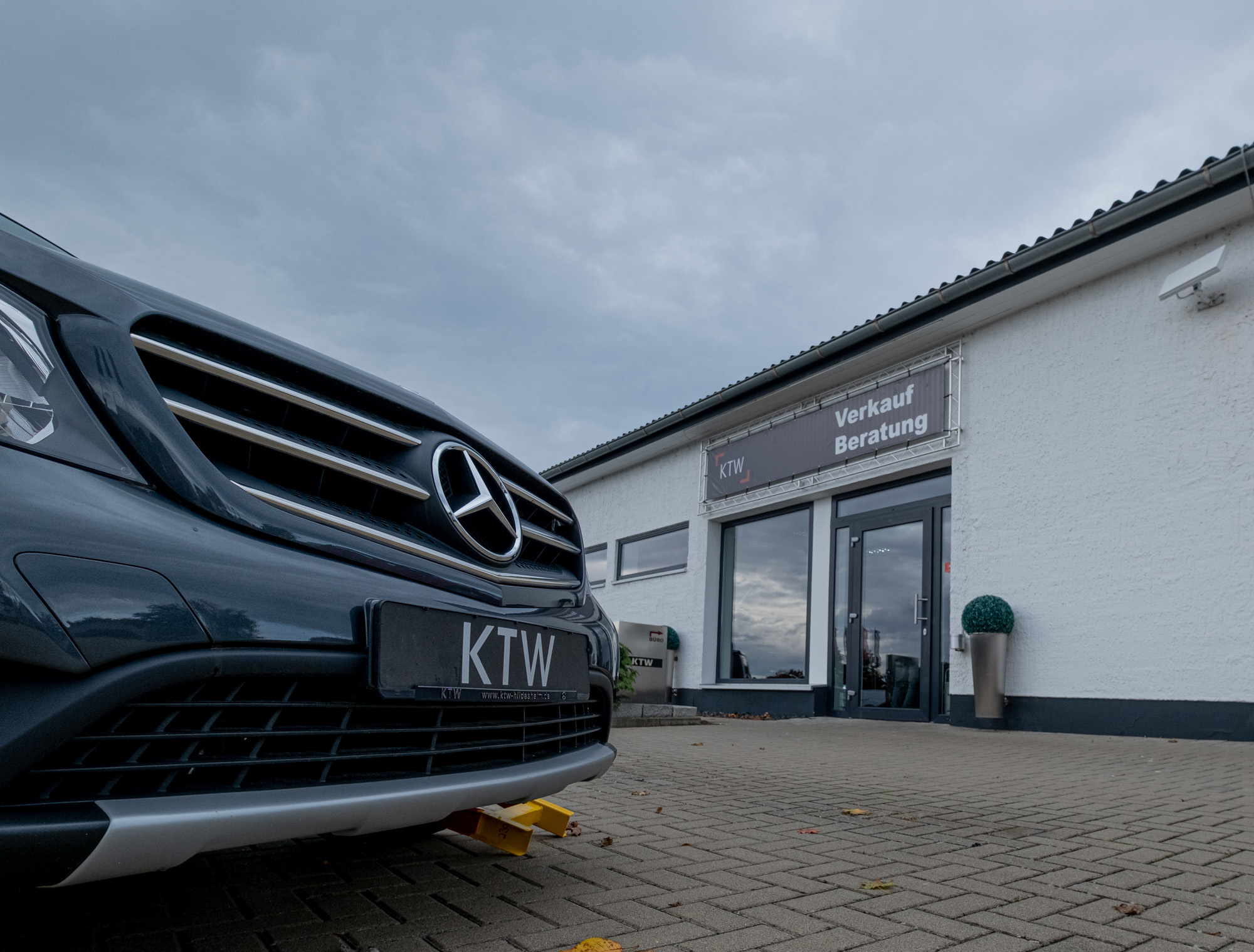 KTW Autohaus GmbH - Véhicules utilitaires MERCEDES-BENZ Sprinter - Année: 2024, plate-forme de chargement undefined: photos 9