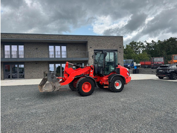 Chargeuse sur pneus CATERPILLAR 908M