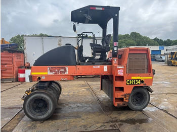 Compacteur à pneus DYNAPAC