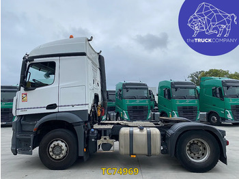 Tracteur routier Mercedes-Benz Arocs 1943: photos 2