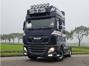Tracteur routier DAF XF 530