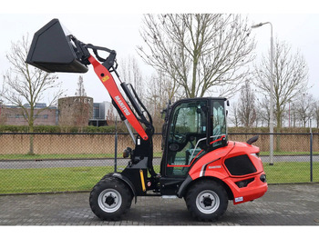 Chargeuse sur pneus MANITOU