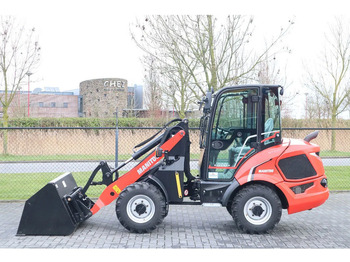 Chargeuse sur pneus MANITOU