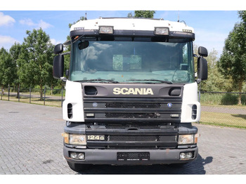 Camion ampliroll Scania P124-420 | 8X4 | HOOKLIFT | MANUAL | BIG AXLES | EURO 3: photos 2 Camion ampliroll Scania P124-420 | 8X4 | HOOKLIFT | MANUAL | BIG AXLES | EURO 3: photos 2