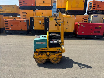 Mini compacteur AMMANN