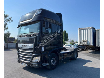 Tracteur routier DAF XF 530