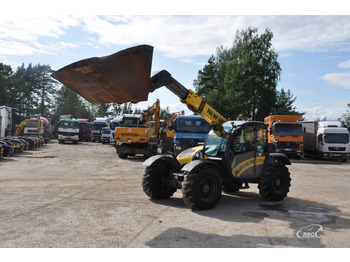 Chargeuse sur pneus télescopique NEW HOLLAND