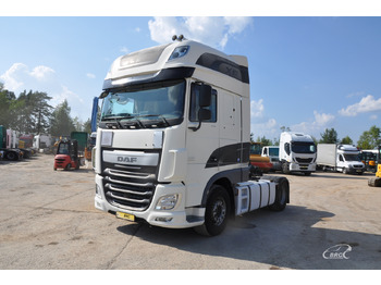 Tracteur routier DAF XF 460