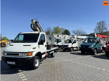 Camion avec nacelle IVECO Daily