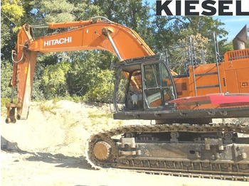 Pelle sur chenille HITACHI ZX690