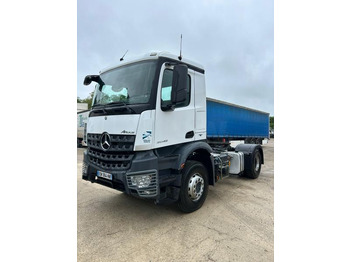 Tracteur routier MERCEDES-BENZ Arocs
