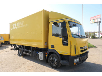 Fourgon grand volume IVECO