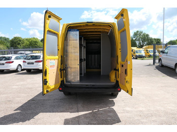 Fourgon utilitaire RENAULT Master
