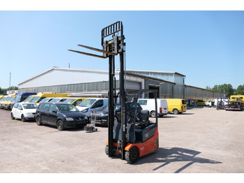 Chariot élévateur électrique TOYOTA