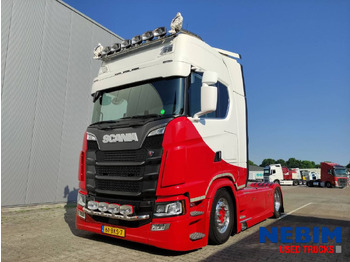Tracteur routier SCANIA S 730