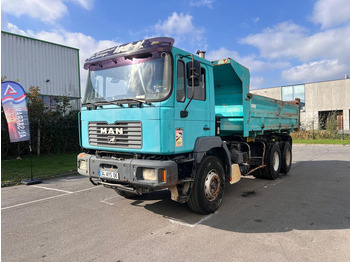 Camion benne MAN