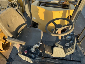 Compacteur Caterpillar CB-543D XW: photos 5