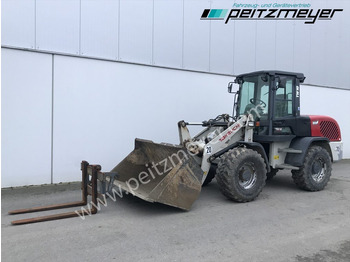 Chargeuse sur pneus TAKEUCHI