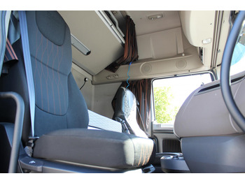 Tracteur routier Daf 530 SSC Retarder Kühlbox 2 Tanks Standklima: photos 3 Tracteur routier Daf 530 SSC Retarder Kühlbox 2 Tanks Standklima: photos 3