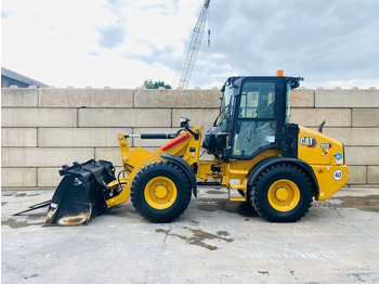 Chargeuse sur pneus CATERPILLAR 908