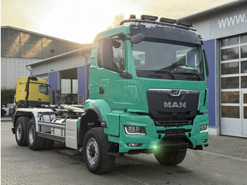 Camion ampliroll MAN