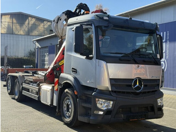 Camion ampliroll MERCEDES-BENZ Actros 2546