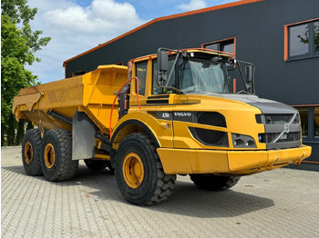 Camion benne VOLVO