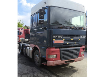 Tracteur routier DAF 95 430