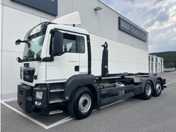 Camion ampliroll MAN TGS 26.430