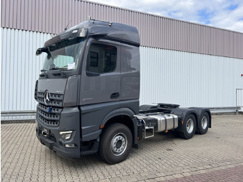 Tracteur routier MERCEDES-BENZ Arocs 2653