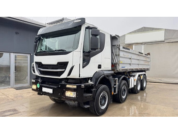 Camion benne