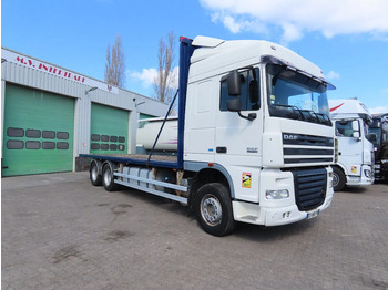 Camion plateau DAF XF 105 460