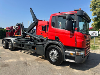 Camion ampliroll SCANIA P 380