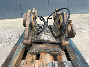 Attache rapide pour Engins de chantier SMP S70 - 320D: photos 2