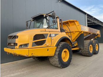 Tombereau articulé VOLVO A30