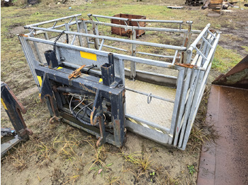 Chargeuse sur pneus NEW HOLLAND LM 1745 Turbo: photos 4