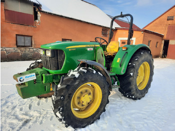 Tracteur agricole JOHN DEERE 5075E