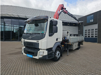 Camion plateau VOLVO FL 250